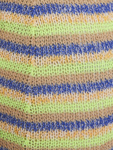 Rochie tricotat de la Bershka pe verde