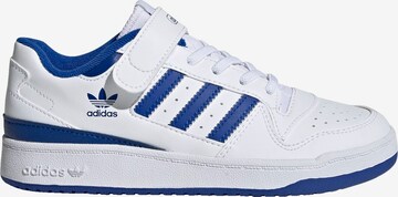 ADIDAS ORIGINALS - Sapatilhas 'Forum Low' em branco