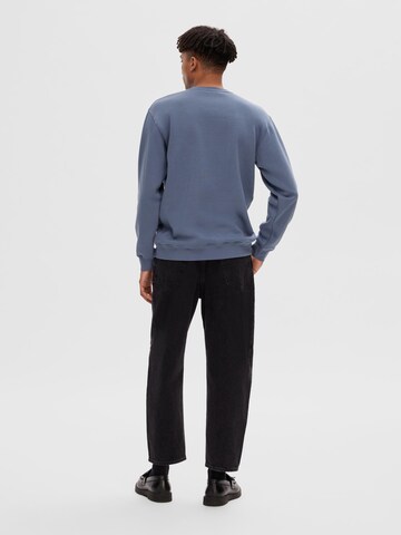 SELECTED HOMME Sweatshirt 'HANKIE' i blå