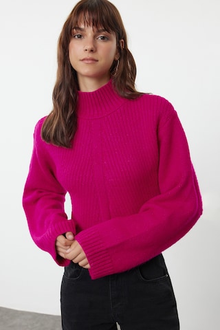 Trendyol Svetr – pink: přední strana