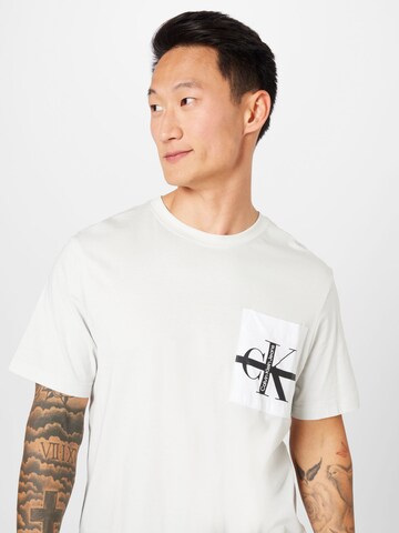Calvin Klein Jeans - Camiseta en blanco