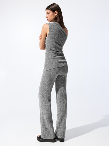 Pull&Bear Top in Grey