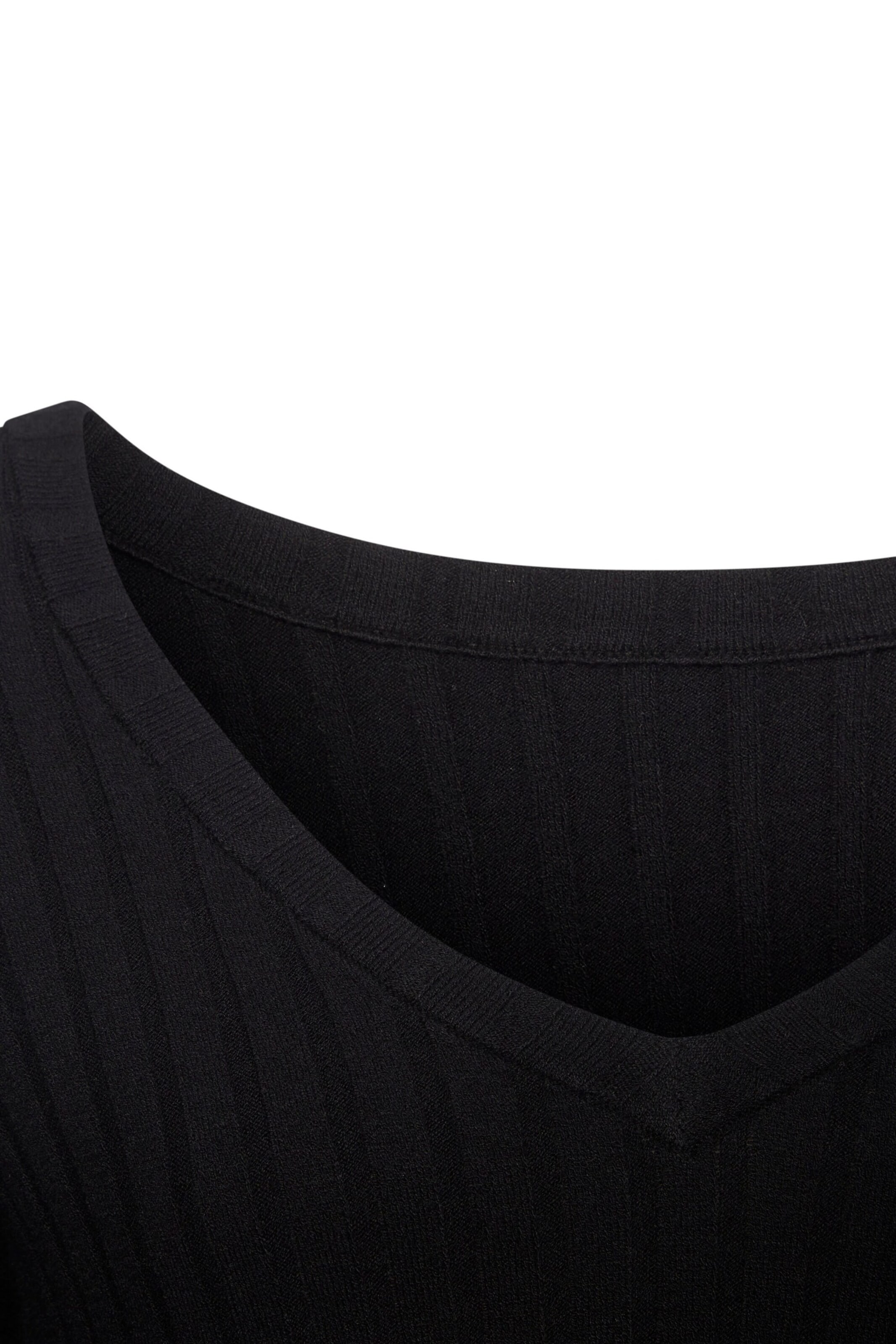 FRENCH CONNECTION Свитер в Черный