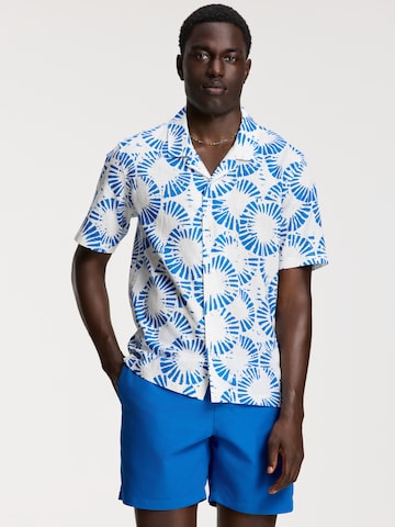 Coupe regular Chemise 'Vic' Shiwi en blanc : devant