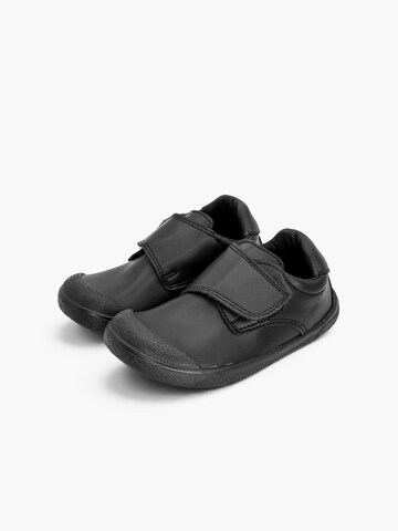 Pisamonas - Sapatilhas em preto