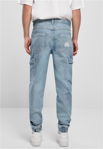 SOUTHPOLE Tapered Cargo Jeans in Blue