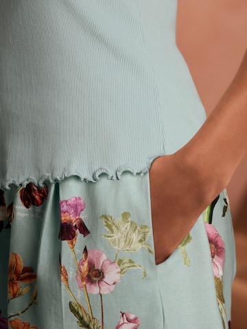B by Ted Baker Σορτσάκι σε πράσινο