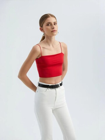 Hiccup Topp 'Crop Top', värv punane