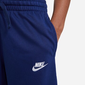 Nike Sportswear Regular Shorts in Blau