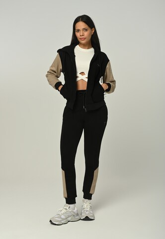 Tom Barron Tracksuit in Beige: front