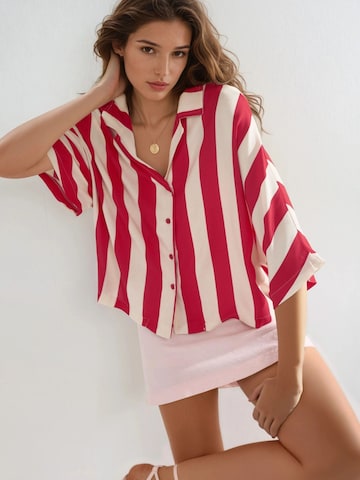 Busem Bluse in Rot: Vorderseite