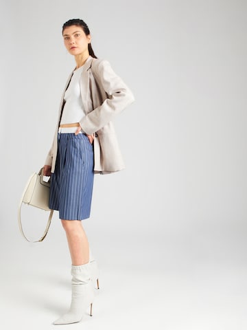 Blazer di Gina Tricot in beige