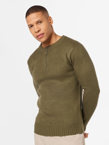 Brandit Sweater 'Armee' in Green: front