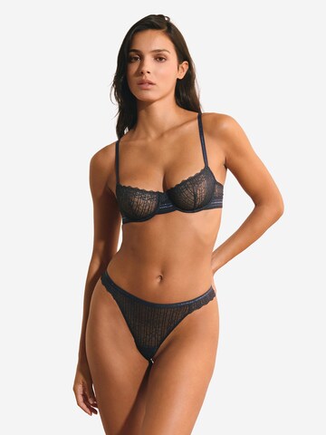 ETAM String 'Poeme' in Blauw