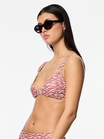 Triangolo Top per bikini 'AMY' di PIECES in rosso