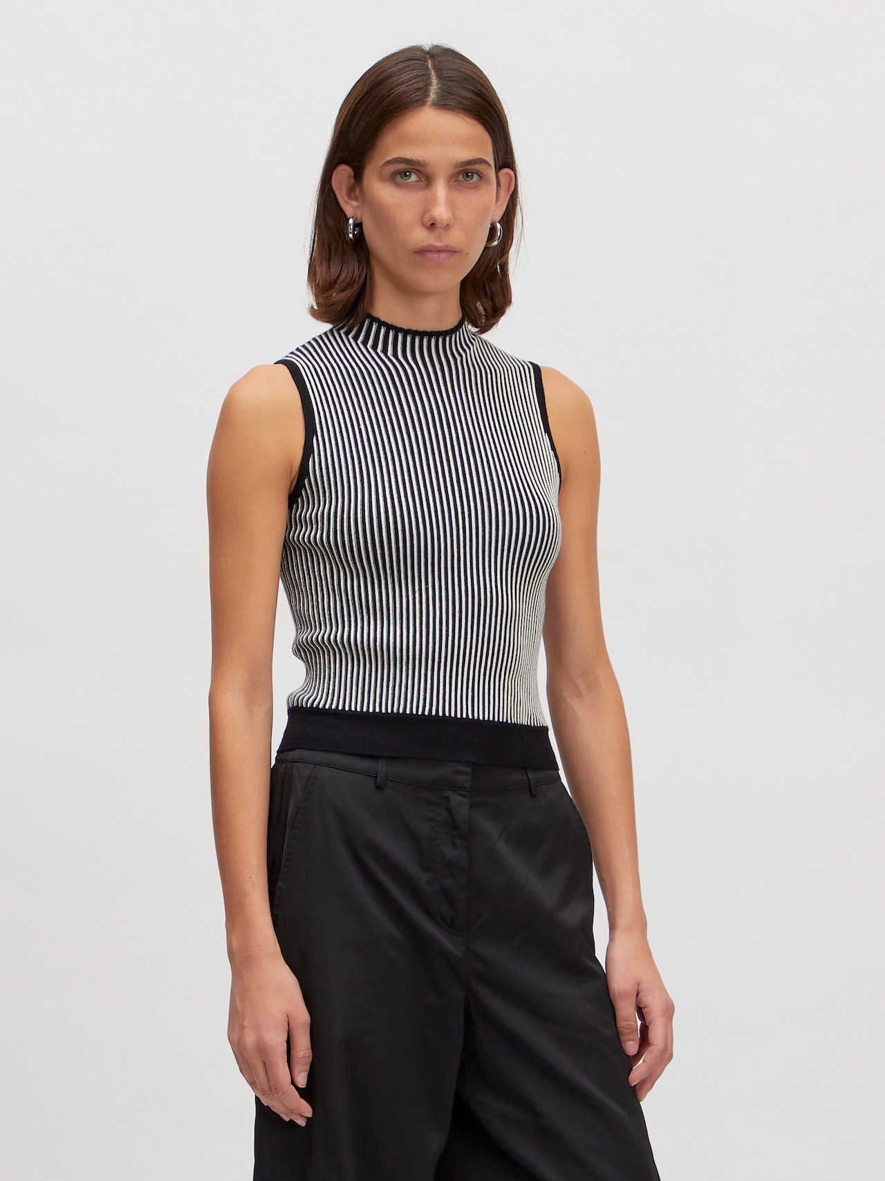 EDITED Neuheiten Strick Top 'Quirine' schwarz