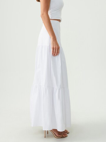 Sável Skirt 'CASEY' in White: back