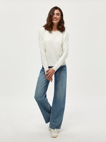 Pullover 'Elne' di minus in bianco