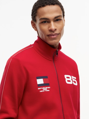 TOMMY HILFIGER Суичъри с качулка 'COUNTRIES' в червено