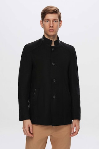 D’S Damat Costume jacket in Black: front