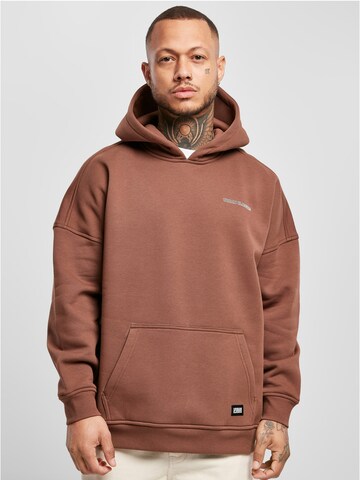 Urban Classics Sweatshirt in Brown: front