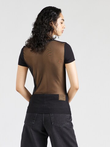 GUESS T-Shirt in Schwarz