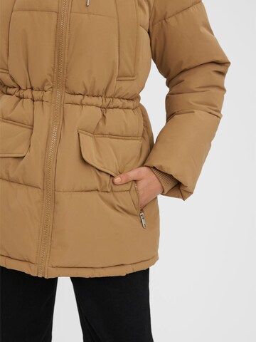 VERO MODA - Chaqueta de invierno 'ELANOR' en beige