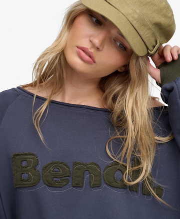 Sweat-shirt 'Bench x Superdry & Co' BENCH en bleu