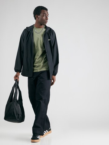 new balance Спортивная куртка 'Athletics Packable' в Черный