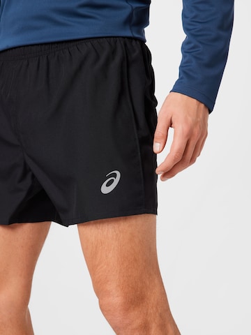 ASICS Regular Sportshorts in Schwarz