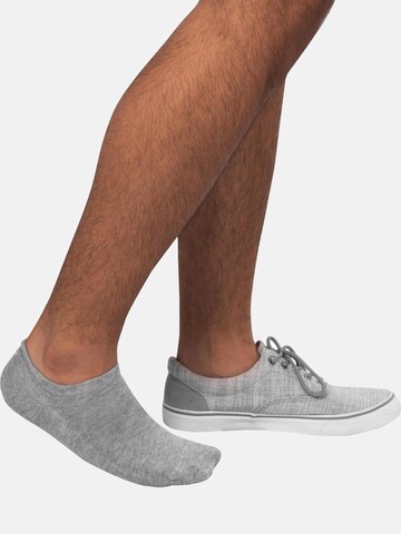 Circle Five Ankle Socks in Grey