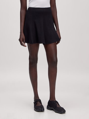 melns EDITED Svārki 'Frike': no priekšpuses