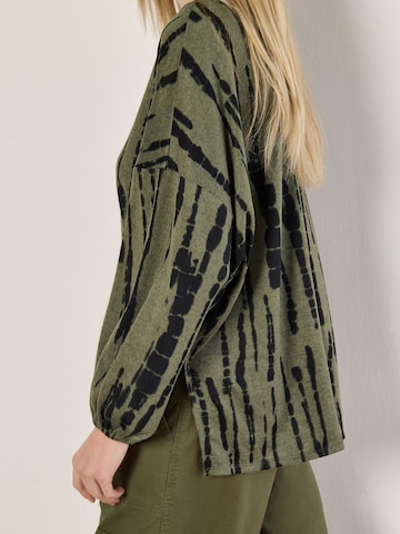 Chemisier ' ' Apricot en vert