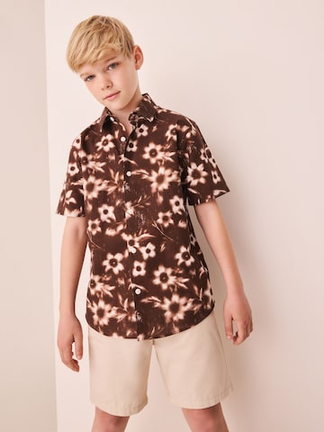 Coupe regular Chemise Next en marron : devant
