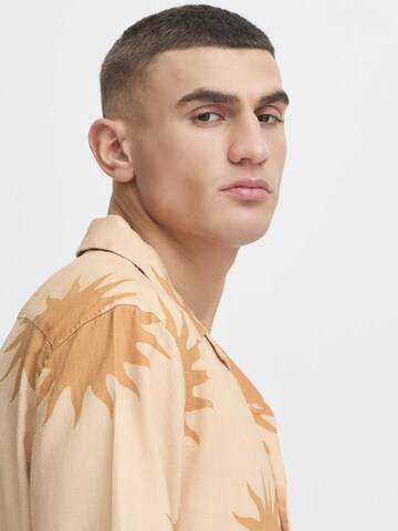 !Solid - Ajuste confortable Camisa 'SDPargav' en naranja