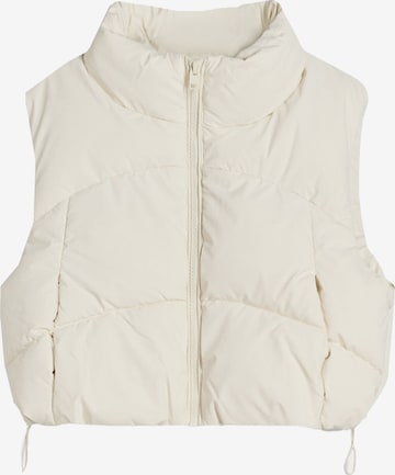 Bershka Елек в бяло: отпред