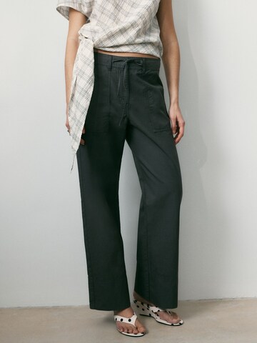Bhoem Loose fit Pants in Grey: front