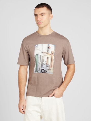 T-Shirt 'TOBI' JACK & JONES en marron : devant