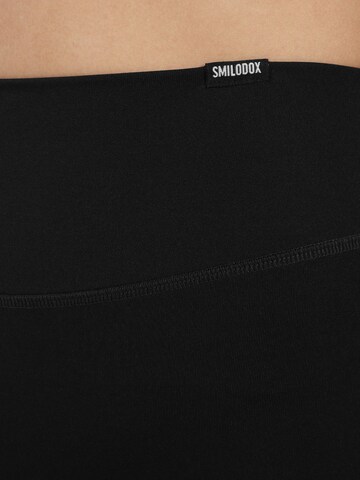 Smilodox Slim fit Leggings ' Jaine ' in Black
