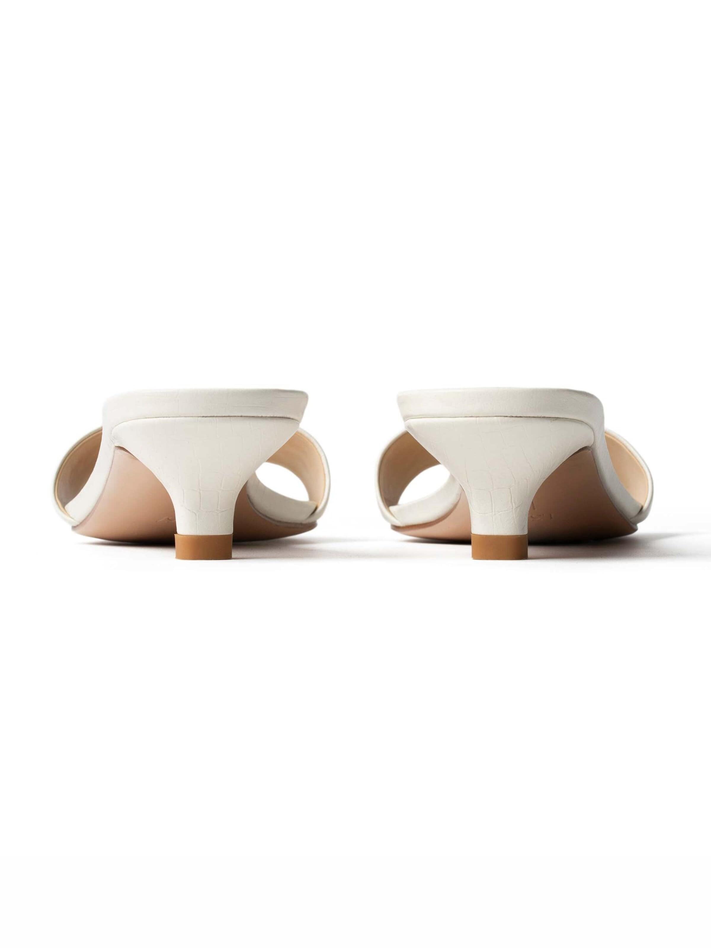 Zoccoletto 'DRESSED IN SUMMER AIR' di L37 HANDMADE SHOES in bianco
