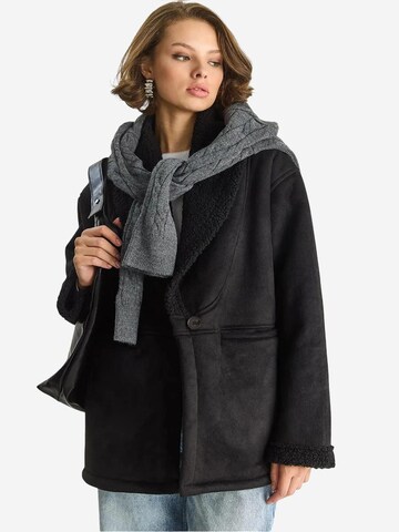 Giacca di mezza stagione di Bianco Lucci in nero