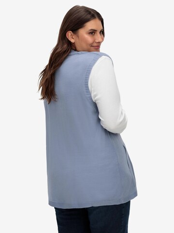 SHEEGO Knitted Vest in Blue