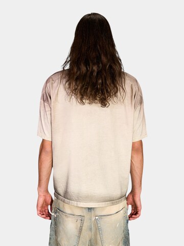 Maglietta 'SANDSTONE T-shirt - T17530' di Made By Society in beige