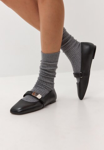 CESARE GASPARI Strap ballerina in Black
