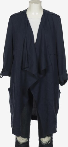 Sisley Jacket & Coat in M in Blue: front