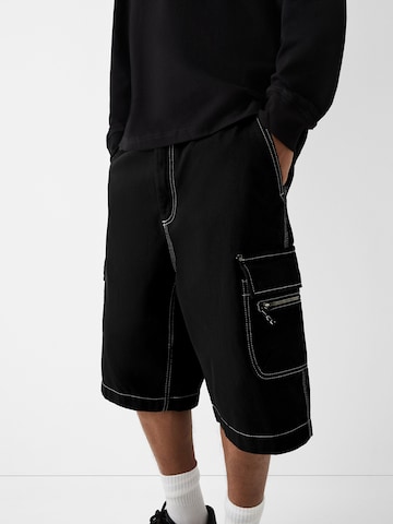 Bershka Loosefit Shorts in Schwarz