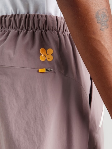 Nike Sportswear Свободный крой Штаны в Серый