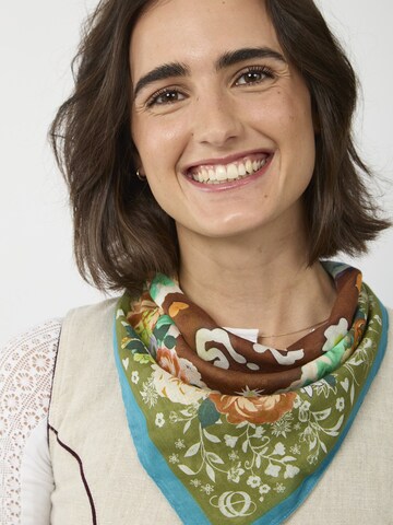 CODELLO Traditional shawl in Green