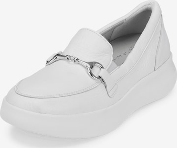 Chaussure basse VITAFORM en blanc : devant