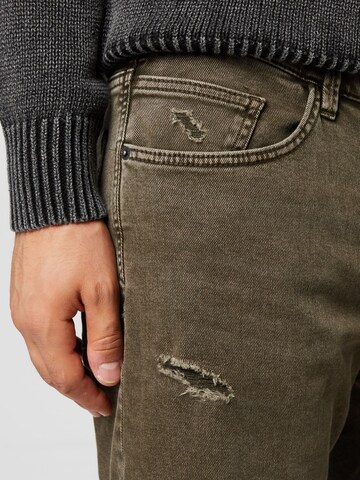 regular Jeans di QS in marrone